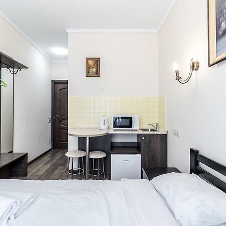 Opera House Apartment 2 Lviv Buitenkant foto